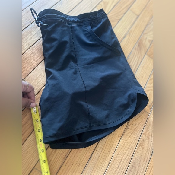 lands end sport shorts Women’s Size 18 Black Active Workout Outdoor - Picture 7 of 7